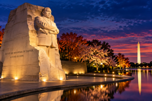 How Much Walking Is Needed to See Washington DC Monuments? mlk memorial at twilight